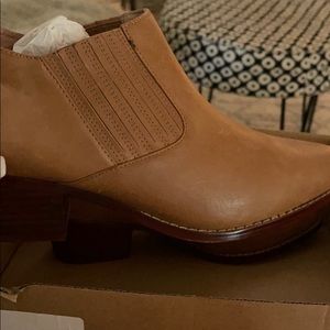 Anthropologie Ankle Booty in Cognac 8.5